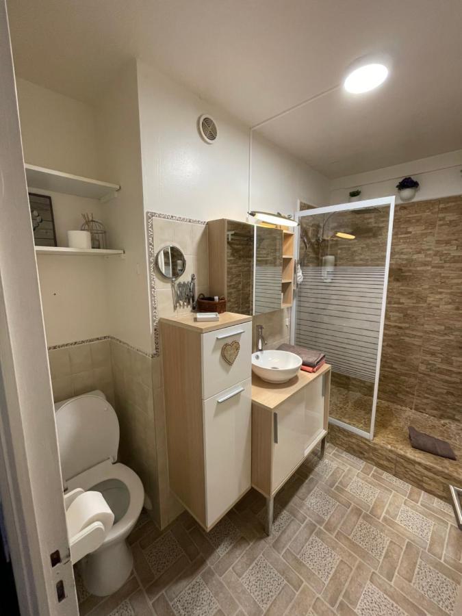 Appartement Atypique En Duplex 팔라바 레 플로 외부 사진