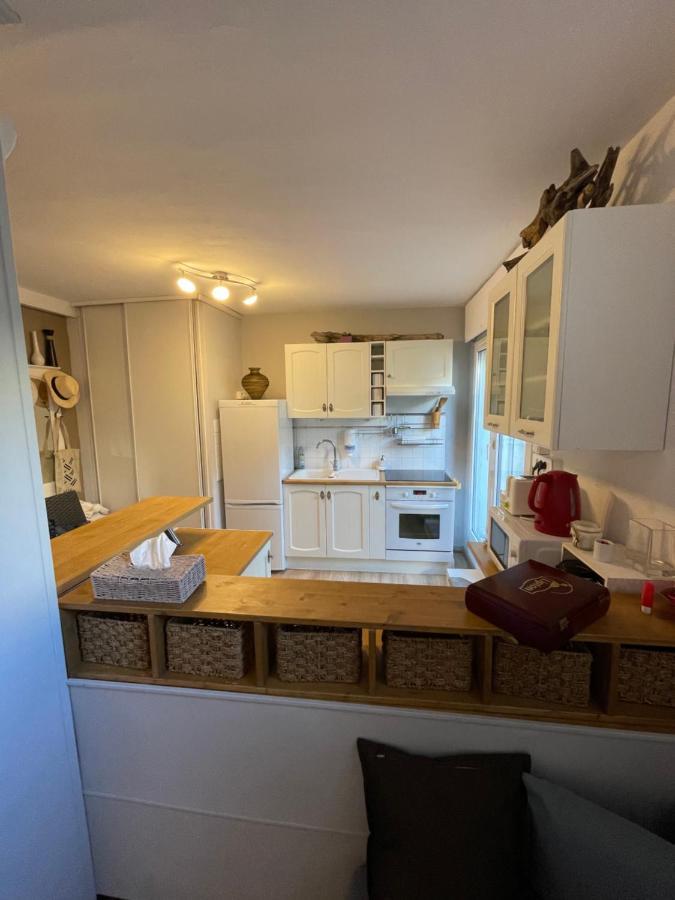 Appartement Atypique En Duplex 팔라바 레 플로 외부 사진