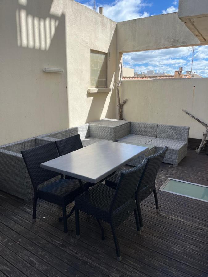 Appartement Atypique En Duplex 팔라바 레 플로 외부 사진